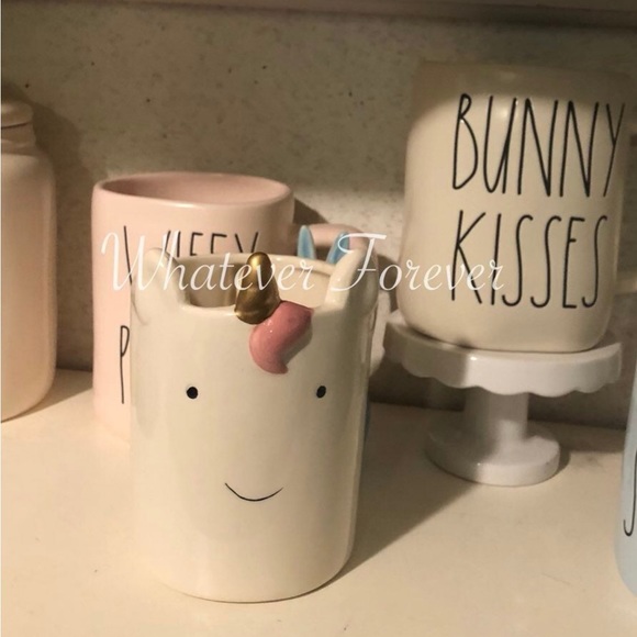 Cute unicorn with gold horn and colorful back by Isaac Jacobs - Picture 1 of 2